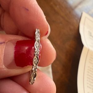 Shane Co. Elegant Silver Women's Ring